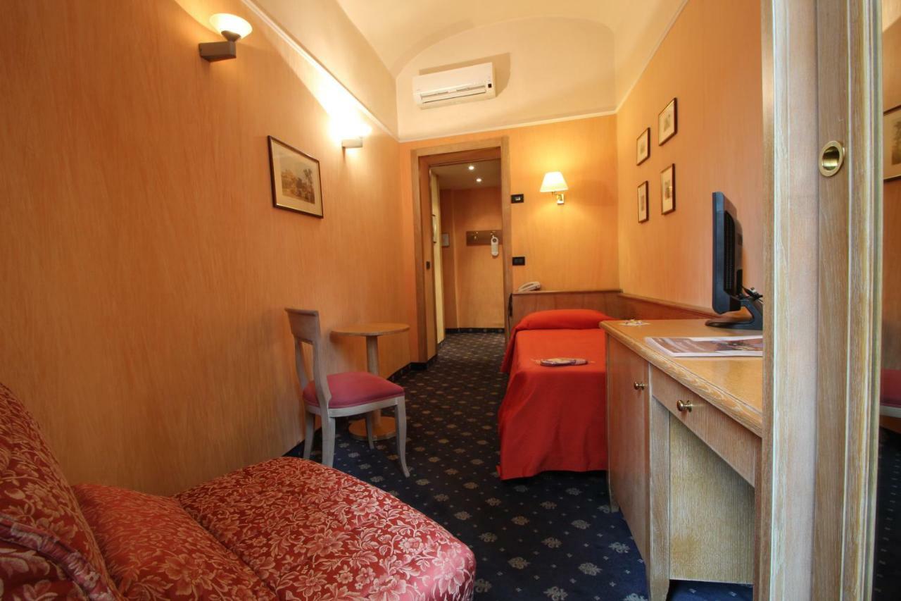 Hotel Portoghesi Рим Экстерьер фото